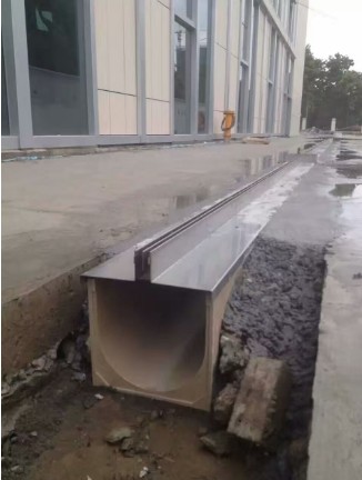 不锈钢窄缝式排水沟工施工图