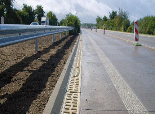 高速公路树脂排水沟案例